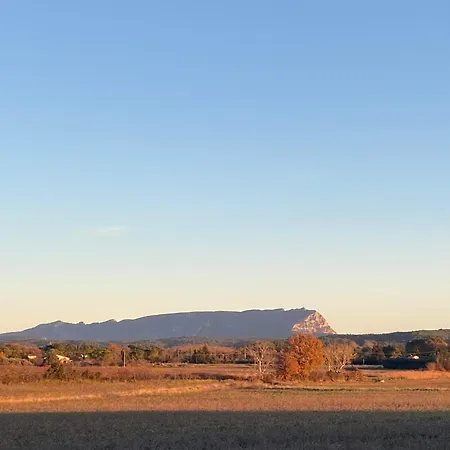 Eden L Jardin, Bbq, Duplex L Parking Gratuit & Super Wifi L Vue Panoramique Sainte-victoire Apartment