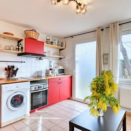 Eden L Jardin, Bbq, Duplex L Parking Gratuit & Super Wifi L Vue Panoramique Sainte-victoire Apartment Aix-en-Provence